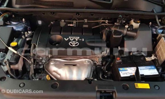 Buy Import Toyota HiAce Blue Truck in Import - Dubai in Region of Bouenza Buy Import Toyota HiAce Blue Truck in Import - Dubai in Region of Bouenza