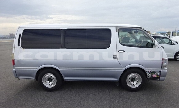 Buy Used Toyota Hiace Other Car in Import - Dubai in Region of Bouenza Buy Used Toyota Hiace Other Car in Import - Dubai in Region of Bouenza
