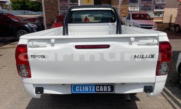 Acheter Occasion Voiture Toyota Hilux Blanc à Import - Dubai, Région de la Bouenza Acheter Occasion Voiture Toyota Hilux Blanc à Import - Dubai, Région de la Bouenza