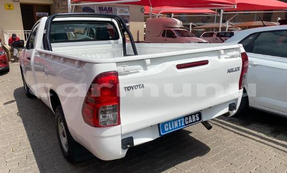 Acheter Occasion Voiture Toyota Hilux Blanc à Import - Dubai, Région de la Bouenza Acheter Occasion Voiture Toyota Hilux Blanc à Import - Dubai, Région de la Bouenza