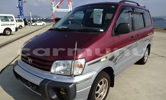 Buy Used Toyota Noah Red Car in Import - Dubai in Region of Bouenza Buy Used Toyota Noah Red Car in Import - Dubai in Region of Bouenza