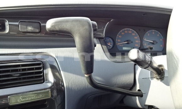 Acheter Occasion Voiture Toyota Noah Rouge à Import - Dubai, Région de la Bouenza Acheter Occasion Voiture Toyota Noah Rouge à Import - Dubai, Région de la Bouenza