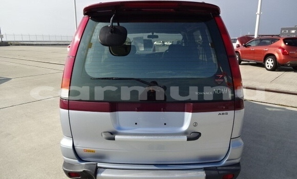 Acheter Occasion Voiture Toyota Noah Rouge à Import - Dubai, Région de la Bouenza Acheter Occasion Voiture Toyota Noah Rouge à Import - Dubai, Région de la Bouenza