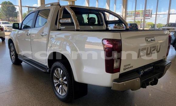 Acheter Occasion Voiture Isuzu KB Blanc à Import - Dubai, Région de la Bouenza Acheter Occasion Voiture Isuzu KB Blanc à Import - Dubai, Région de la Bouenza