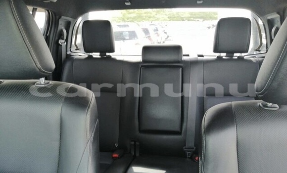 Acheter Occasion Voiture Toyota Hiluxe Revo Blanc à Owando, Cuvette-Ouest Acheter Occasion Voiture Toyota Hiluxe Revo Blanc à Owando, Cuvette-Ouest