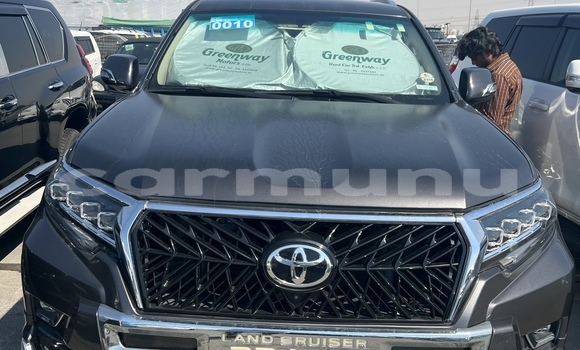 Acheter Occasion Voiture Toyota Prado Noir à Brazzaville, Commune de Brazzaville Acheter Occasion Voiture Toyota Prado Noir à Brazzaville, Commune de Brazzaville