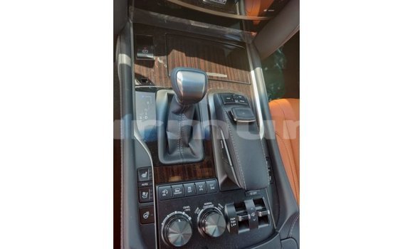 Acheter Import Voiture Lexus LX Blanc à Import - Dubai, Région de la Bouenza Acheter Import Voiture Lexus LX Blanc à Import - Dubai, Région de la Bouenza