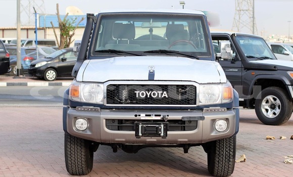 Acheter Neuf Voiture Toyota Land Cruiser Autre à Brazzaville, Commune de Brazzaville Acheter Neuf Voiture Toyota Land Cruiser Autre à Brazzaville, Commune de Brazzaville