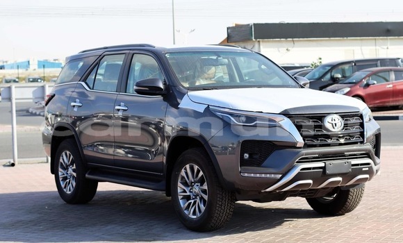 Acheter Neuf Voiture Toyota Fortuner Autre à Brazzaville, Commune de Brazzaville Acheter Neuf Voiture Toyota Fortuner Autre à Brazzaville, Commune de Brazzaville