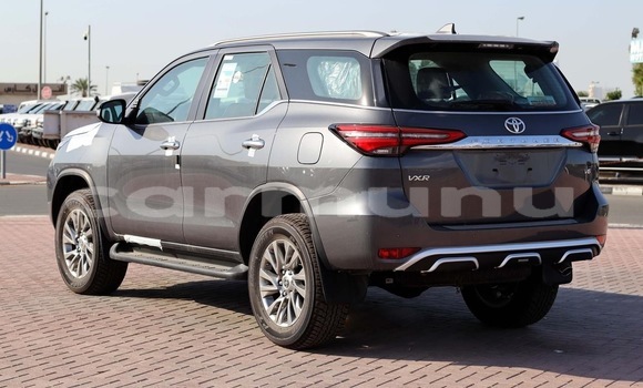 Acheter Neuf Voiture Toyota Fortuner Autre à Brazzaville, Commune de Brazzaville Acheter Neuf Voiture Toyota Fortuner Autre à Brazzaville, Commune de Brazzaville