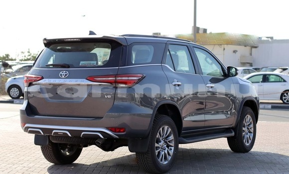 Acheter Neuf Voiture Toyota Fortuner Autre à Brazzaville, Commune de Brazzaville Acheter Neuf Voiture Toyota Fortuner Autre à Brazzaville, Commune de Brazzaville