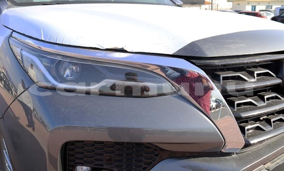 Acheter Neuf Voiture Toyota Fortuner Autre à Brazzaville, Commune de Brazzaville Acheter Neuf Voiture Toyota Fortuner Autre à Brazzaville, Commune de Brazzaville