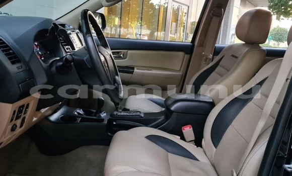 Acheter Neuf Voiture Toyota Fortuner Noir à Brazzaville, Commune de Brazzaville Acheter Neuf Voiture Toyota Fortuner Noir à Brazzaville, Commune de Brazzaville