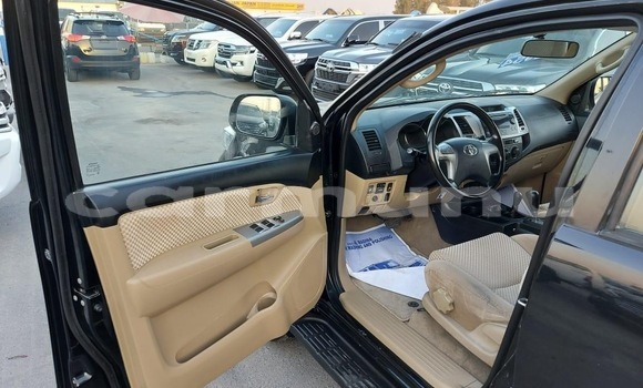 Acheter Neuf Voiture Toyota Fortuner Noir à Brazzaville, Commune de Brazzaville Acheter Neuf Voiture Toyota Fortuner Noir à Brazzaville, Commune de Brazzaville