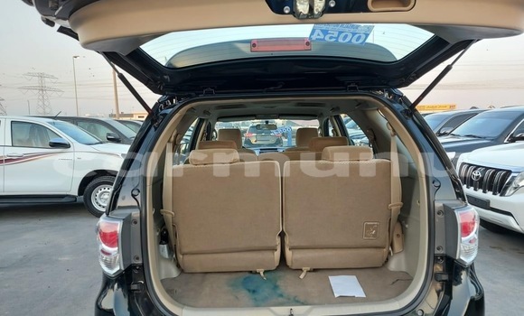 Acheter Neuf Voiture Toyota Fortuner Noir à Brazzaville, Commune de Brazzaville Acheter Neuf Voiture Toyota Fortuner Noir à Brazzaville, Commune de Brazzaville