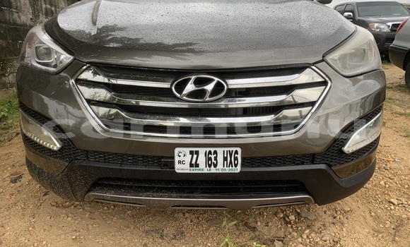 Acheter Occasion Voiture Hyundai Santa Fe Marron à Pointe–Noire, Région du Kouilou Acheter Occasion Voiture Hyundai Santa Fe Marron à Pointe–Noire, Région du Kouilou