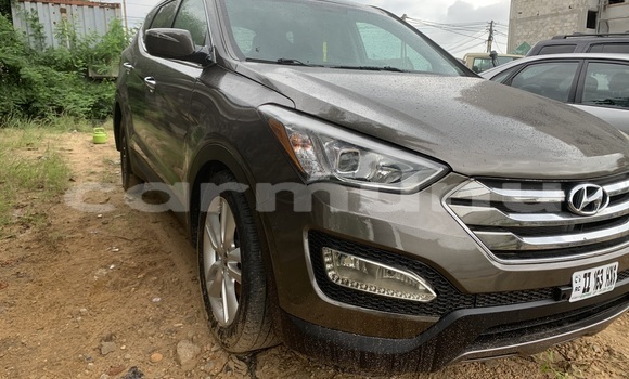 Acheter Occasion Voiture Hyundai Santa Fe Marron à Pointe–Noire, Région du Kouilou Acheter Occasion Voiture Hyundai Santa Fe Marron à Pointe–Noire, Région du Kouilou