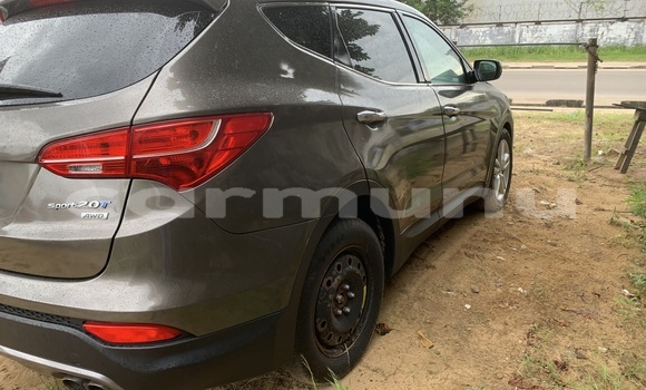 Acheter Occasion Voiture Hyundai Santa Fe Marron à Pointe–Noire, Région du Kouilou Acheter Occasion Voiture Hyundai Santa Fe Marron à Pointe–Noire, Région du Kouilou