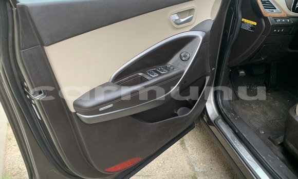 Acheter Occasion Voiture Hyundai Santa Fe Marron à Pointe–Noire, Région du Kouilou Acheter Occasion Voiture Hyundai Santa Fe Marron à Pointe–Noire, Région du Kouilou