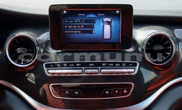 Acheter Neuf Voiture Mercedes-Benz Viano Noir à Pointe–Noire, Région du Kouilou Acheter Neuf Voiture Mercedes-Benz Viano Noir à Pointe–Noire, Région du Kouilou