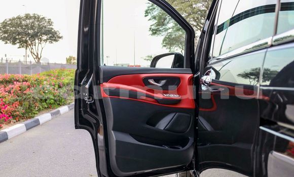 Acheter Neuf Voiture Mercedes-Benz Viano Noir à Pointe–Noire, Région du Kouilou Acheter Neuf Voiture Mercedes-Benz Viano Noir à Pointe–Noire, Région du Kouilou