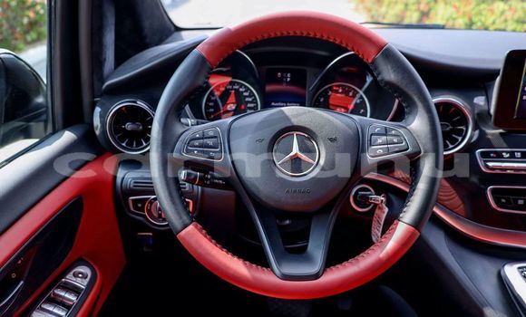Acheter Neuf Voiture Mercedes-Benz Viano Noir à Pointe–Noire, Région du Kouilou Acheter Neuf Voiture Mercedes-Benz Viano Noir à Pointe–Noire, Région du Kouilou