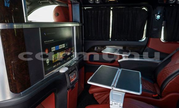 Acheter Neuf Voiture Mercedes-Benz Viano Noir à Pointe–Noire, Région du Kouilou Acheter Neuf Voiture Mercedes-Benz Viano Noir à Pointe–Noire, Région du Kouilou