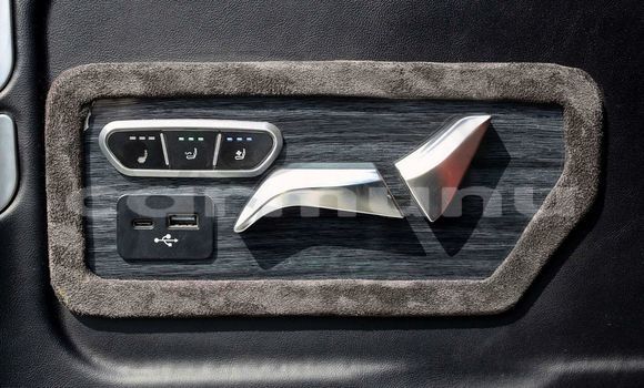 Acheter Neuf Voiture Mercedes-Benz Viano Noir à Pointe–Noire, Région du Kouilou Acheter Neuf Voiture Mercedes-Benz Viano Noir à Pointe–Noire, Région du Kouilou