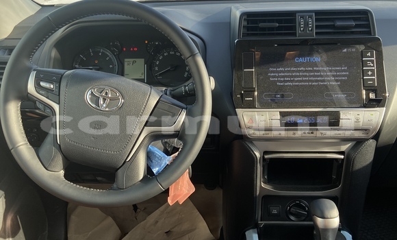 Acheter Neuf Voiture Toyota Prado Blanc à Brazzaville, Commune de Brazzaville Acheter Neuf Voiture Toyota Prado Blanc à Brazzaville, Commune de Brazzaville