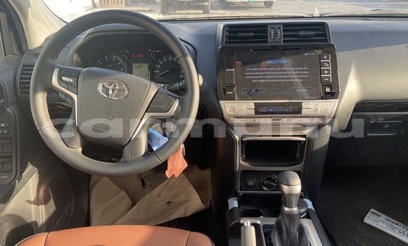 Acheter Neuf Voiture Toyota Prado Blanc à Brazzaville, Commune de Brazzaville Acheter Neuf Voiture Toyota Prado Blanc à Brazzaville, Commune de Brazzaville