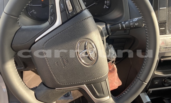 Acheter Neuf Voiture Toyota Prado Blanc à Brazzaville, Commune de Brazzaville Acheter Neuf Voiture Toyota Prado Blanc à Brazzaville, Commune de Brazzaville