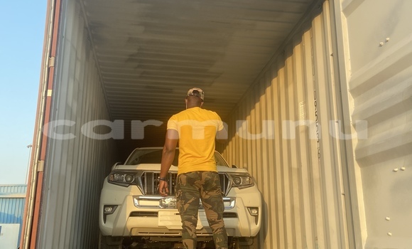 Acheter Neuf Voiture Toyota Prado Blanc à Brazzaville, Commune de Brazzaville Acheter Neuf Voiture Toyota Prado Blanc à Brazzaville, Commune de Brazzaville