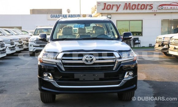 Buy Import Toyota Land Cruiser Black Car in Import - Dubai in Region of Bouenza Buy Import Toyota Land Cruiser Black Car in Import - Dubai in Region of Bouenza