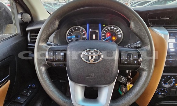 Acheter Occasion Voiture Toyota Fortuner Blanc à Brazzaville, Commune de Brazzaville Acheter Occasion Voiture Toyota Fortuner Blanc à Brazzaville, Commune de Brazzaville