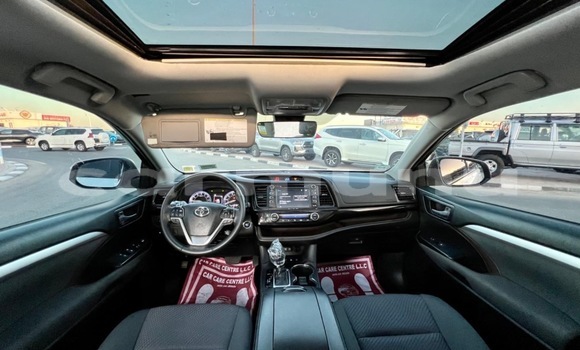 Acheter Occasion Voiture Toyota Highlander Autre à Brazzaville, Commune de Brazzaville Acheter Occasion Voiture Toyota Highlander Autre à Brazzaville, Commune de Brazzaville