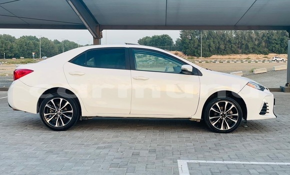 Acheter Occasion Voiture Toyota Corolla Blanc à Brazzaville, Commune de Brazzaville Acheter Occasion Voiture Toyota Corolla Blanc à Brazzaville, Commune de Brazzaville