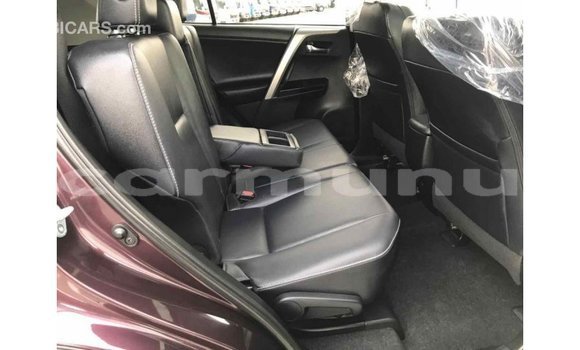 Buy Import Toyota HiAce Other Truck in Import - Dubai in Region of Bouenza Buy Import Toyota HiAce Other Truck in Import - Dubai in Region of Bouenza