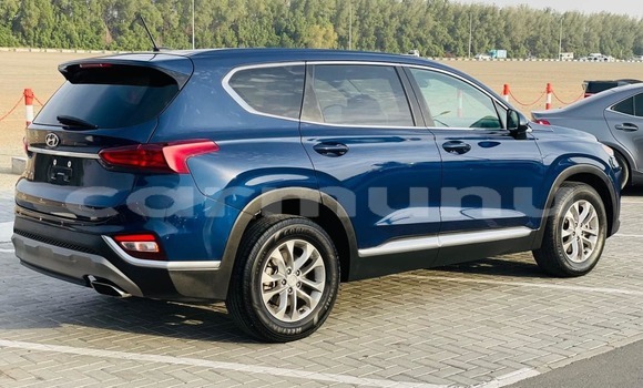 Acheter Occasion Voiture Hyundai Santa Fe Bleu à Pointe–Noire, Région du Kouilou Acheter Occasion Voiture Hyundai Santa Fe Bleu à Pointe–Noire, Région du Kouilou