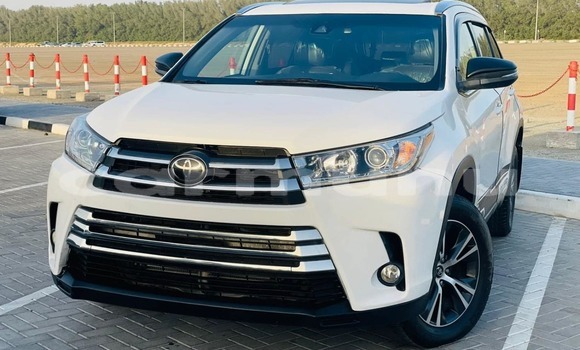 Acheter Occasion Voiture Toyota Highlander Blanc à Pointe–Noire, Région du Kouilou Acheter Occasion Voiture Toyota Highlander Blanc à Pointe–Noire, Région du Kouilou