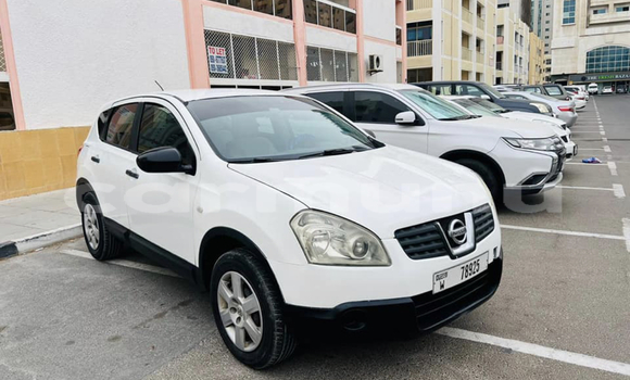 Buy Used Nissan Qashqai White Car in Black Point in Kouilou region Buy Used Nissan Qashqai White Car in Black Point in Kouilou region