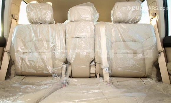 Buy Import Toyota Land Cruiser Black Car in Import - Dubai in Region of Bouenza Buy Import Toyota Land Cruiser Black Car in Import - Dubai in Region of Bouenza