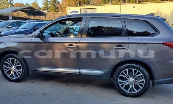 Acheter Occasion Voiture Mitsubishi Outlander Gris à Pointe–Noire, Région du Kouilou Acheter Occasion Voiture Mitsubishi Outlander Gris à Pointe–Noire, Région du Kouilou
