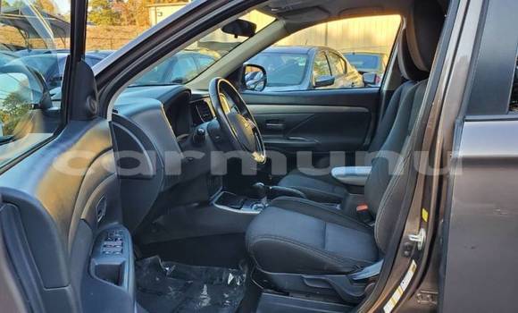 Acheter Occasion Voiture Mitsubishi Outlander Gris à Pointe–Noire, Région du Kouilou Acheter Occasion Voiture Mitsubishi Outlander Gris à Pointe–Noire, Région du Kouilou