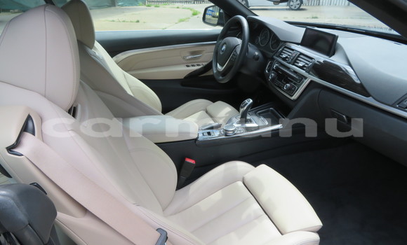 Acheter Occasion Voiture BMW 4-Series Noir à Brazzaville, Commune de Brazzaville Acheter Occasion Voiture BMW 4-Series Noir à Brazzaville, Commune de Brazzaville