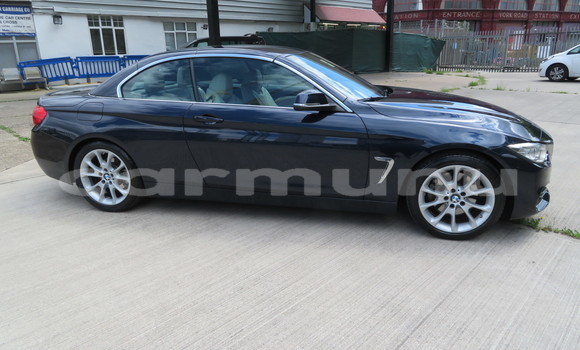 Acheter Occasion Voiture BMW 4-Series Noir à Brazzaville, Commune de Brazzaville Acheter Occasion Voiture BMW 4-Series Noir à Brazzaville, Commune de Brazzaville