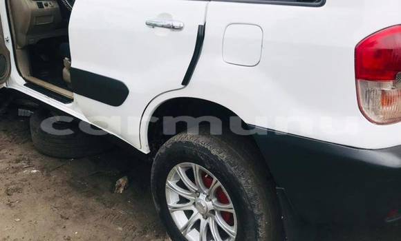 Buy Used Toyota RAV4 White Car in Brazzaville in Municipality of Brazzaville Buy Used Toyota RAV4 White Car in Brazzaville in Municipality of Brazzaville