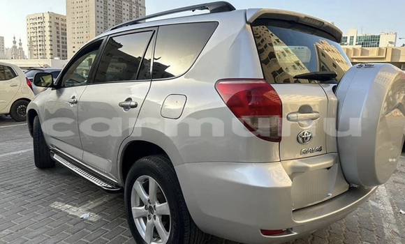 Acheter Occasion Voiture Toyota RAV4 Gris à Brazzaville, Commune de Brazzaville Acheter Occasion Voiture Toyota RAV4 Gris à Brazzaville, Commune de Brazzaville