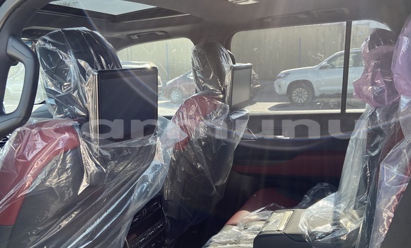 Acheter Neuf Voiture Toyota Land Cruiser Noir à Pointe–Noire, Région du Kouilou Acheter Neuf Voiture Toyota Land Cruiser Noir à Pointe–Noire, Région du Kouilou