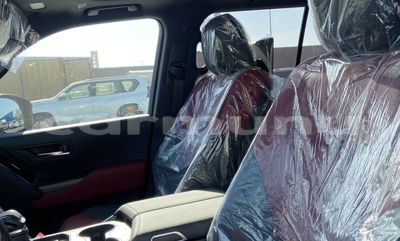Acheter Neuf Voiture Toyota Land Cruiser Noir à Pointe–Noire, Région du Kouilou Acheter Neuf Voiture Toyota Land Cruiser Noir à Pointe–Noire, Région du Kouilou