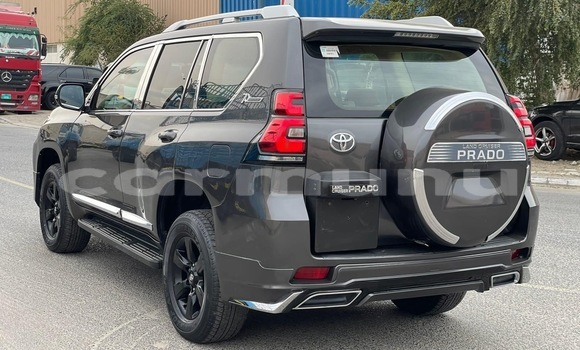Acheter Occasion Voiture Toyota Prado Noir à Brazzaville, Commune de Brazzaville Acheter Occasion Voiture Toyota Prado Noir à Brazzaville, Commune de Brazzaville